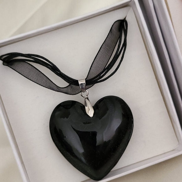 2 pcs. Heart Shape Necklace - Picture 2 of 7